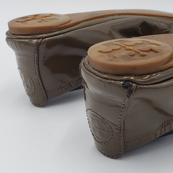 Tory Burch Eddie Bow Patent Leather Flats Olive Green Womens 8 - Picture 10 of 16